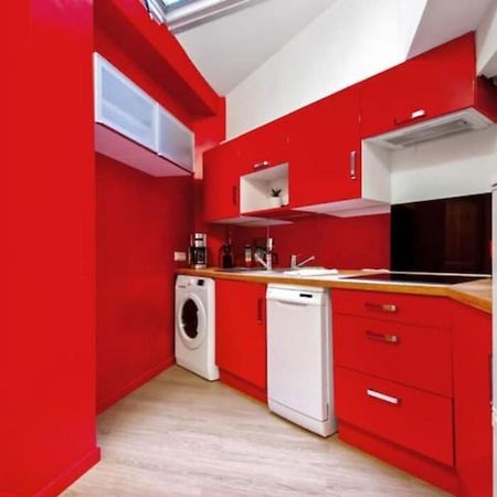 Cozy 2 Bedroom Apartment In Париж Екстер'єр фото