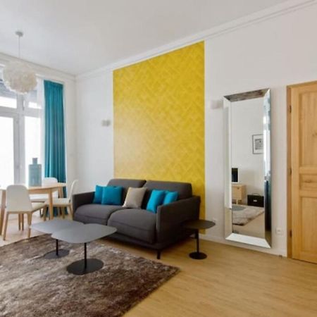 Cozy 2 Bedroom Apartment In Париж Екстер'єр фото