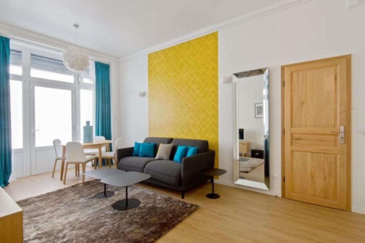 Cozy 2 Bedroom Apartment In Париж Екстер'єр фото